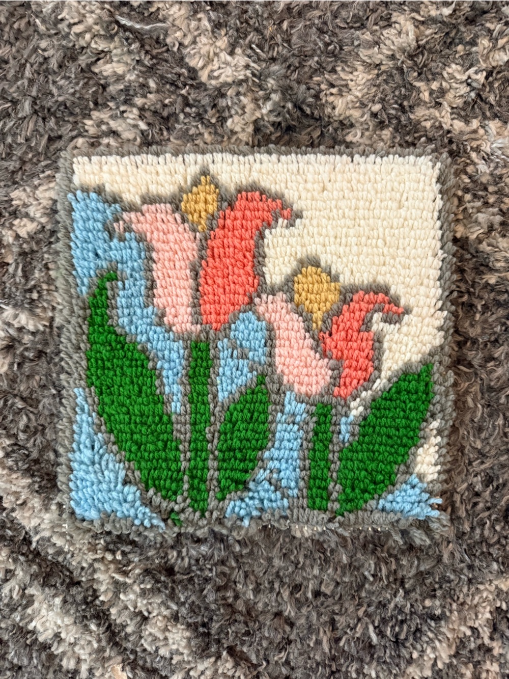 Vintage Stained Glass Tulip Latch Hook